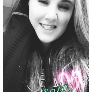 Meet your Posher, Kori